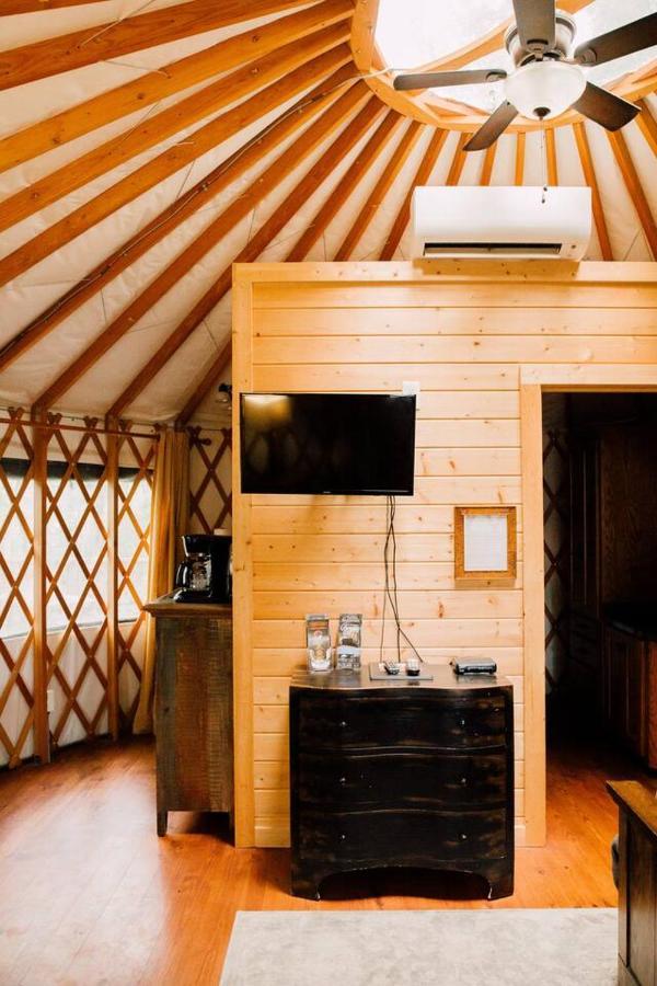 Tuckaseegee @ Sky Ridge Yurts Bryson City Exterior foto